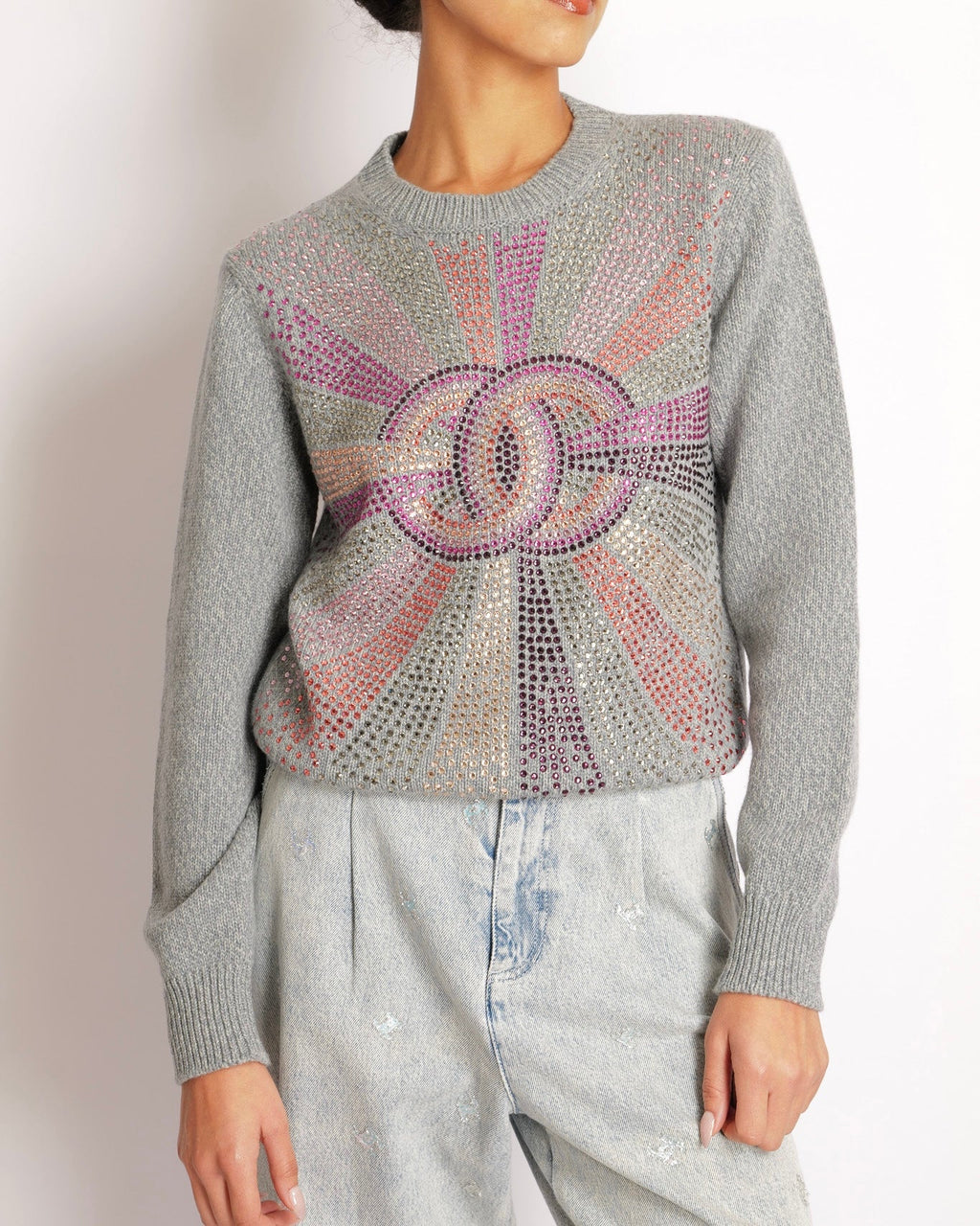 Chanel 22AGrey Cashmere Knitted Jumper with Multi-Colour Crystal Embellished CC Logo Size FR 38 (UK 10)