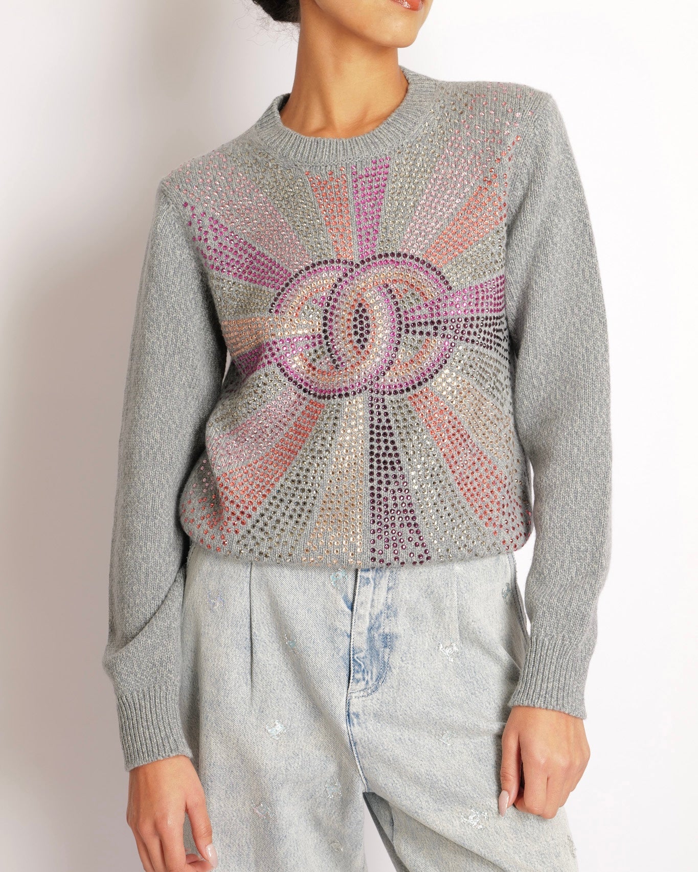 Chanel 22AGrey Cashmere Knitted Jumper with Multi-Colour Crystal Embellished CC Logo Size FR 38 (UK 10)