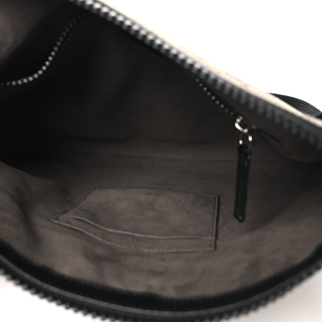 Gucci GG Supreme Monogram Flat Messenger Bag Black