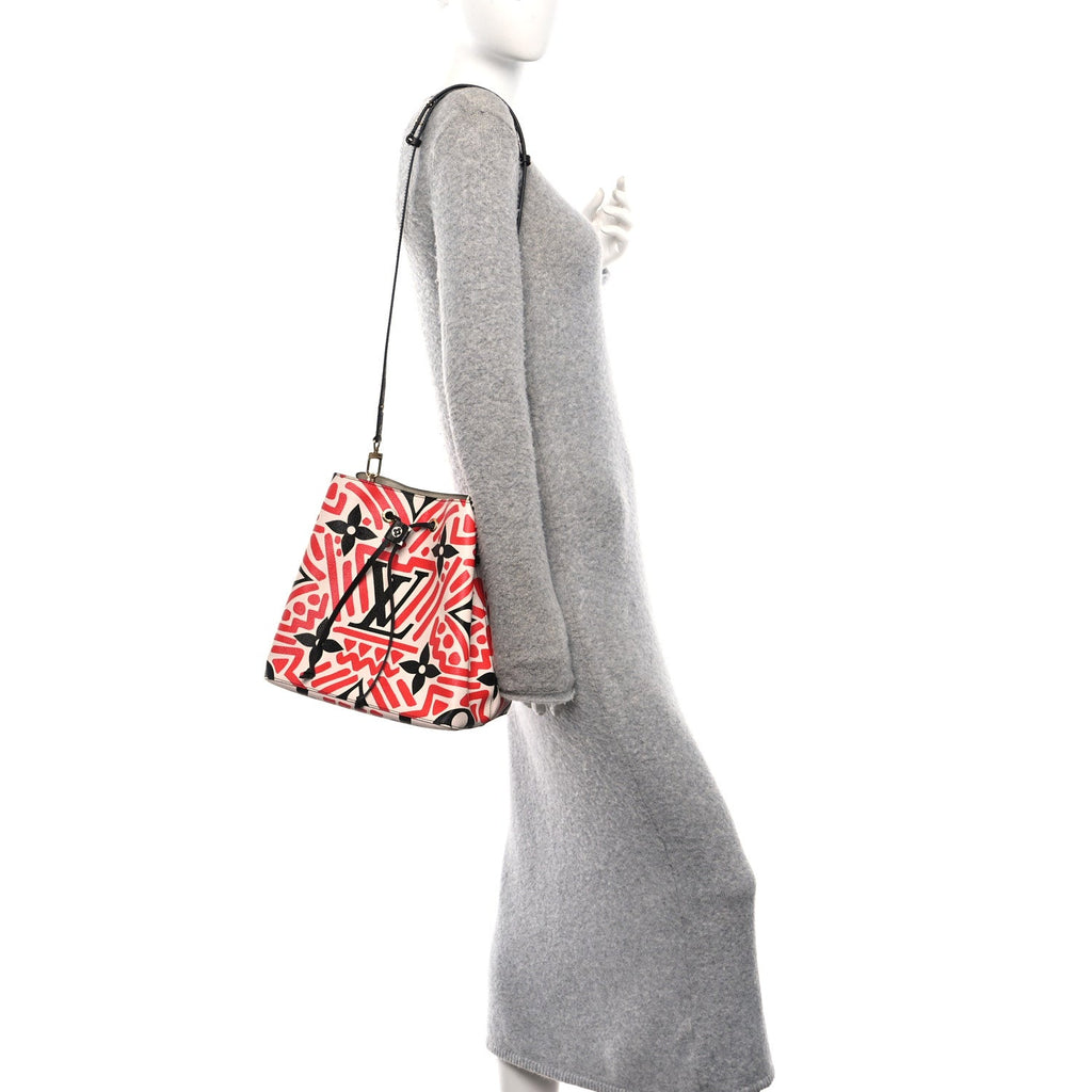 Louis Vuitton Monogram Giant Crafty NeoNoe MM Creme Rouge Black