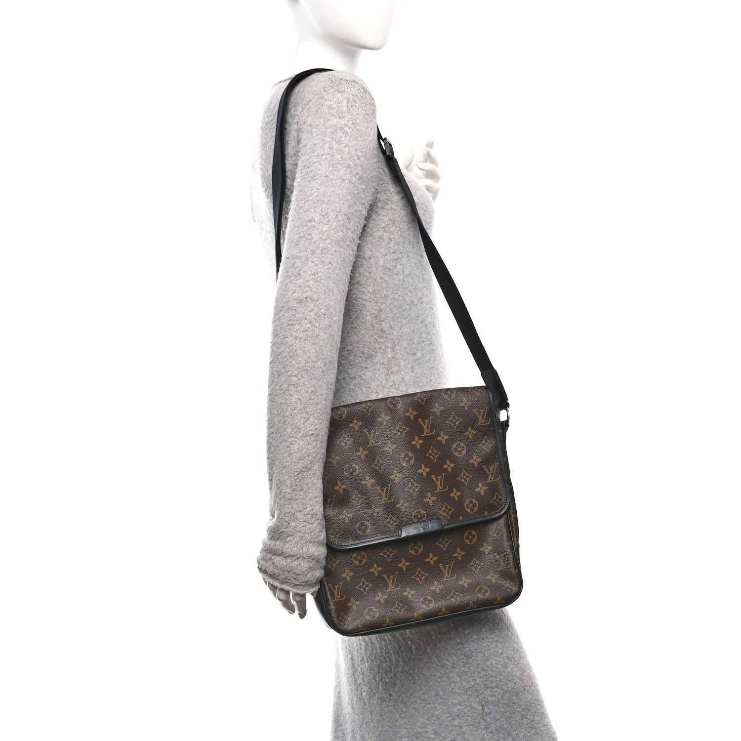 Louis Vuitton Monogram Macassar Bass MM