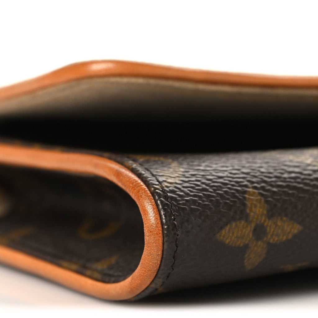 Louis Vuitton Monogram Pochette Twin GM