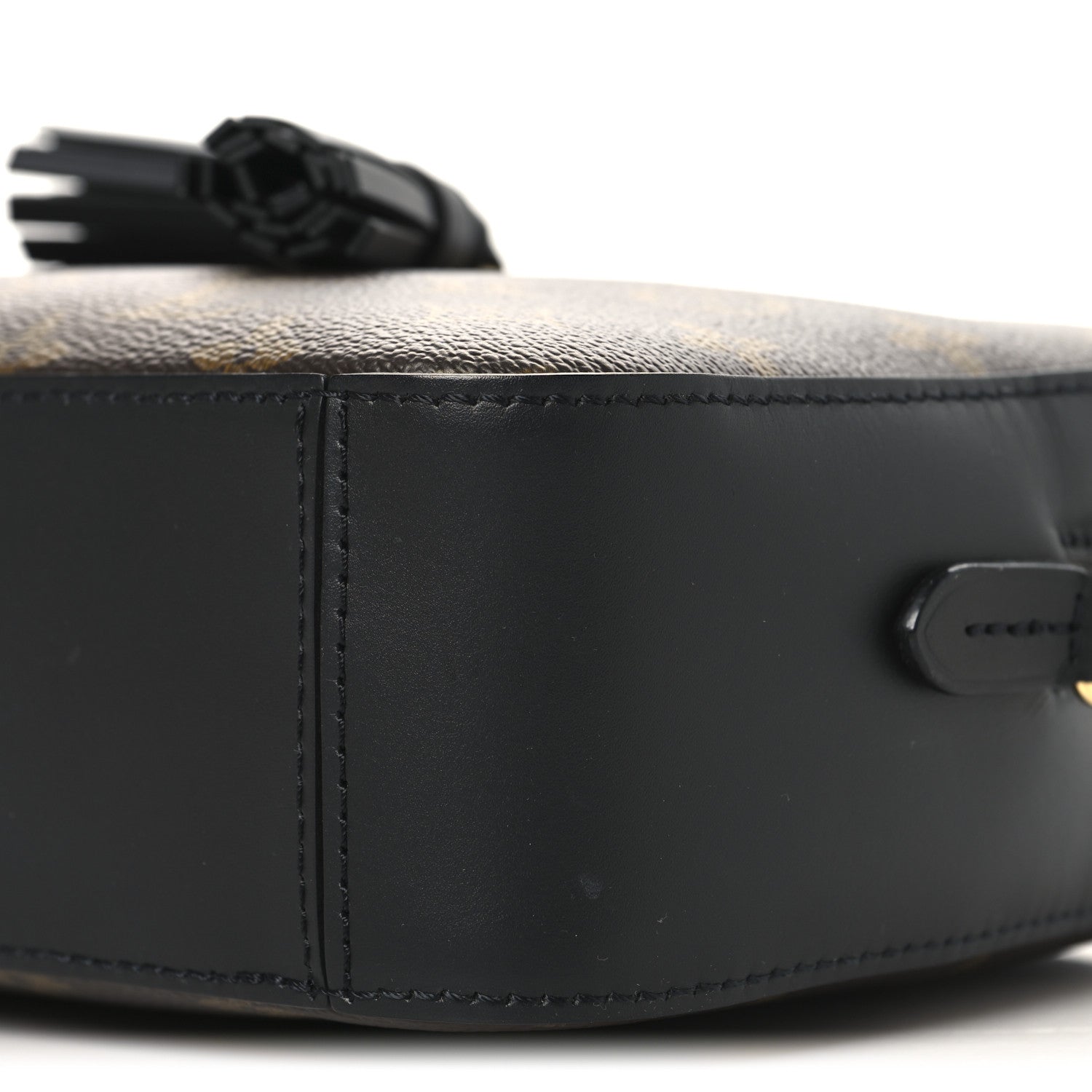 Louis Vuitton Monogram Saintonge Black