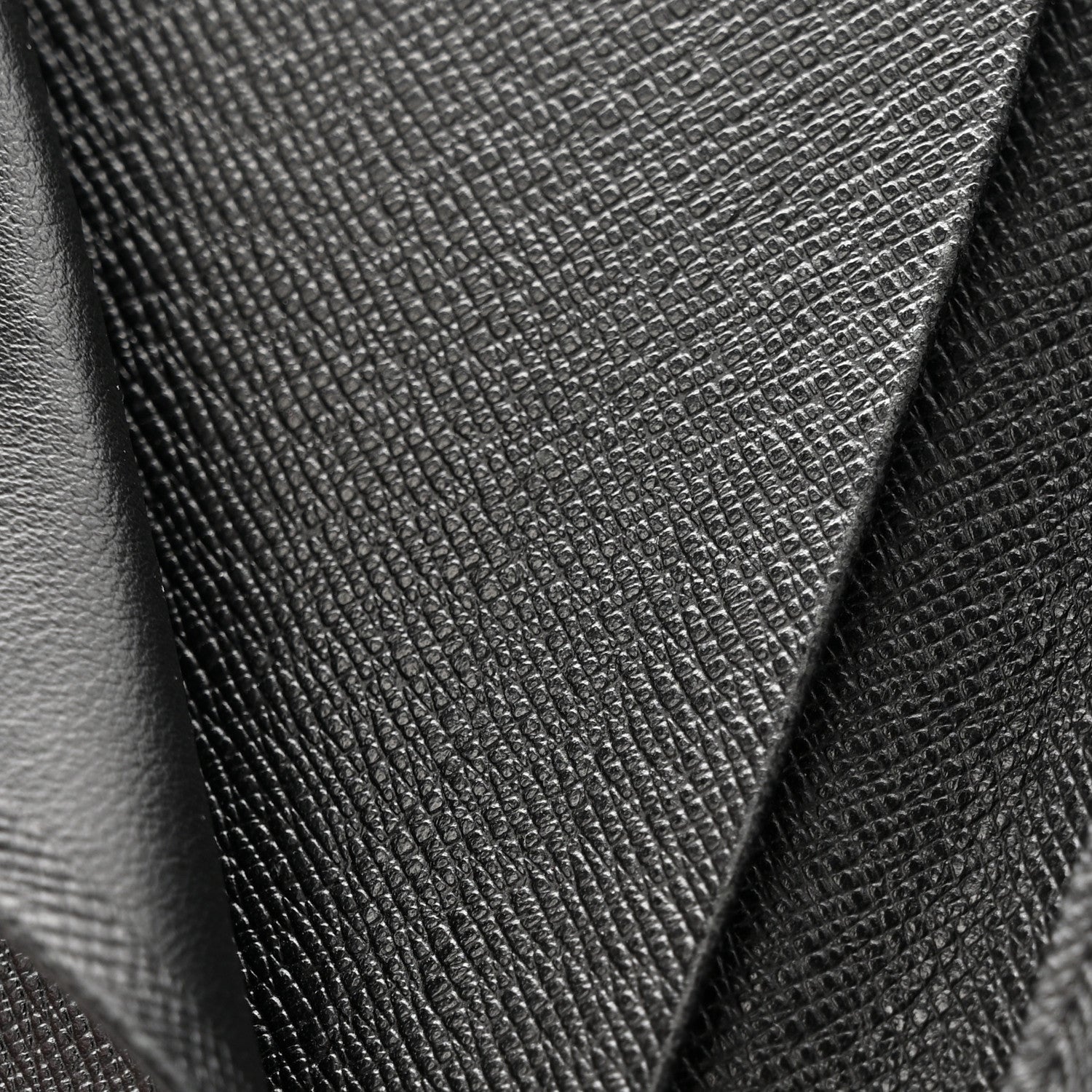 Louis Vuitton Taiga Brazza Wallet Black