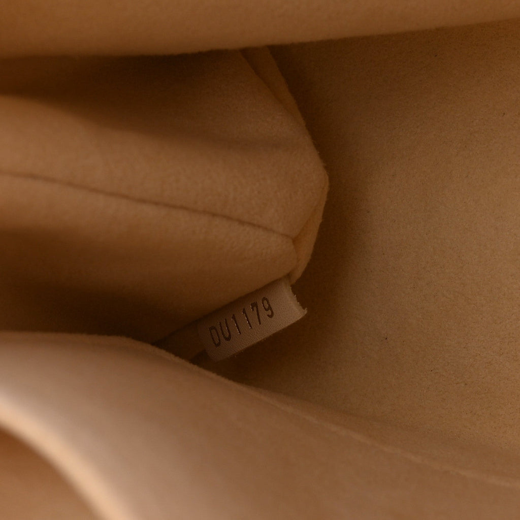 Louis Vuitton Monogram Locky BB Creme