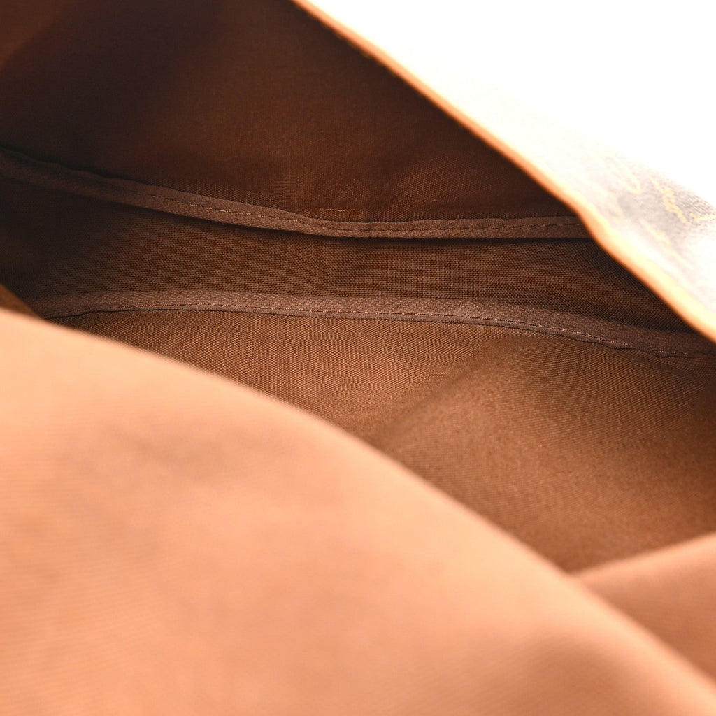 Louis Vuitton Monogram Saumur 30