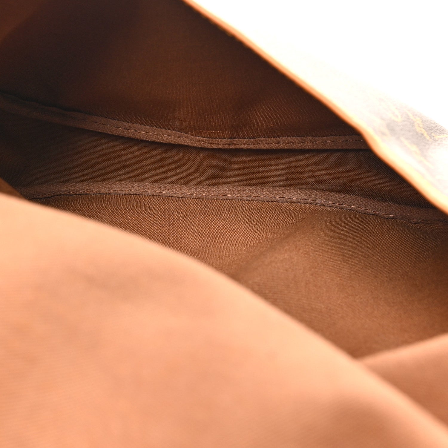 Louis Vuitton Monogram Saumur 30
