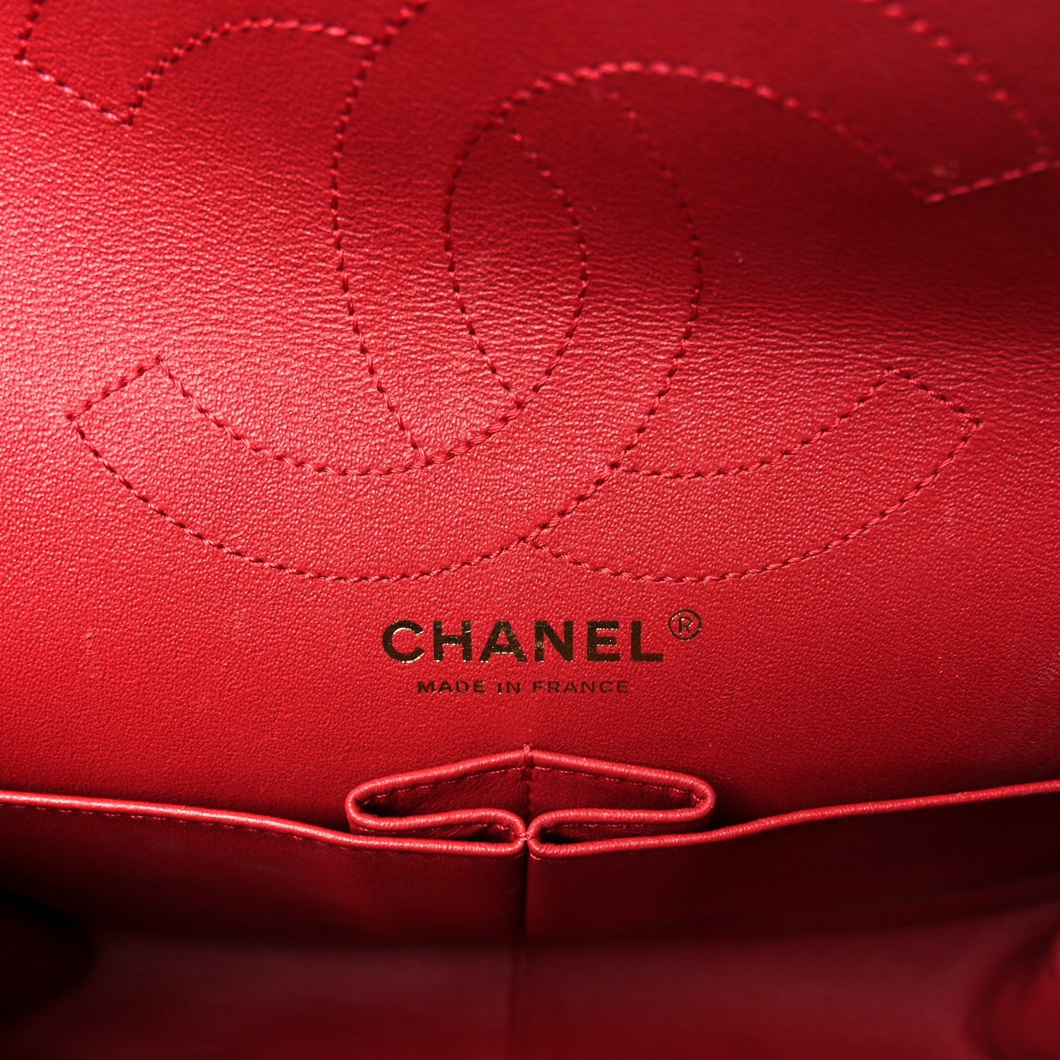Iridescent Calfskin Quilted 2.55 Reissue 226 Flap Red
