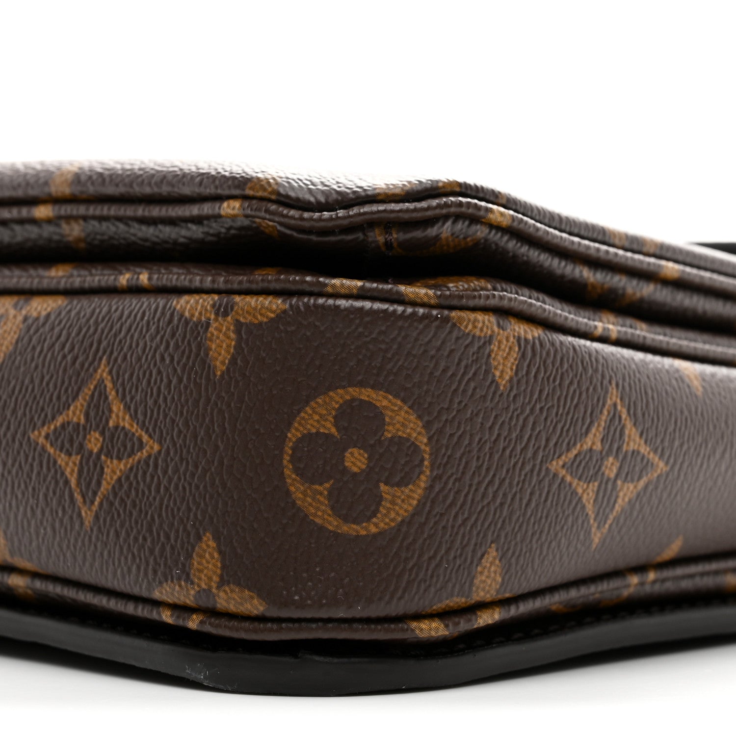 Louis Vuitton Monogram Pochette Metis