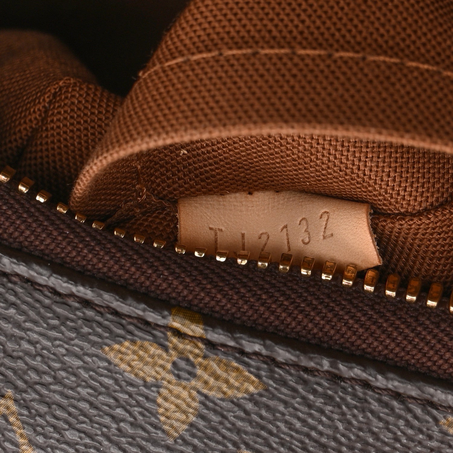 Louis Vuitton Monogram Sully PM