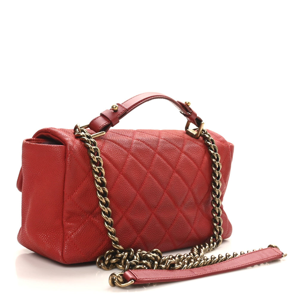 Chanel Iridescent Caviar Quilted Medium Chic Quilt Flap Red