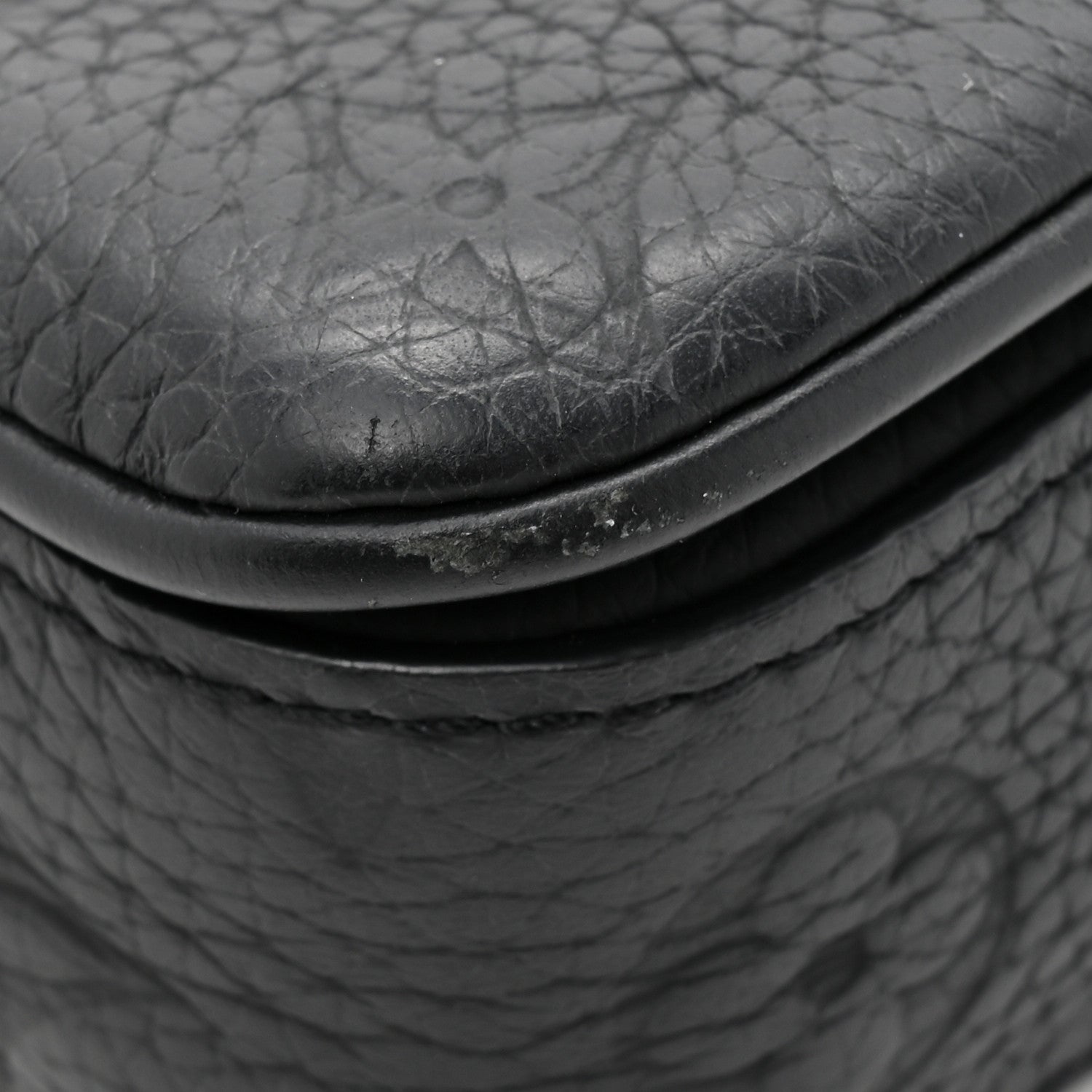 Louis Vuitton Taurillon Monogram S Lock Wearable Wallet Black