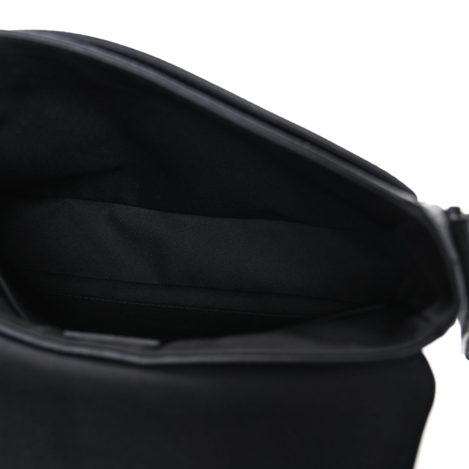 Louis Vuitton Taiga District PM Black