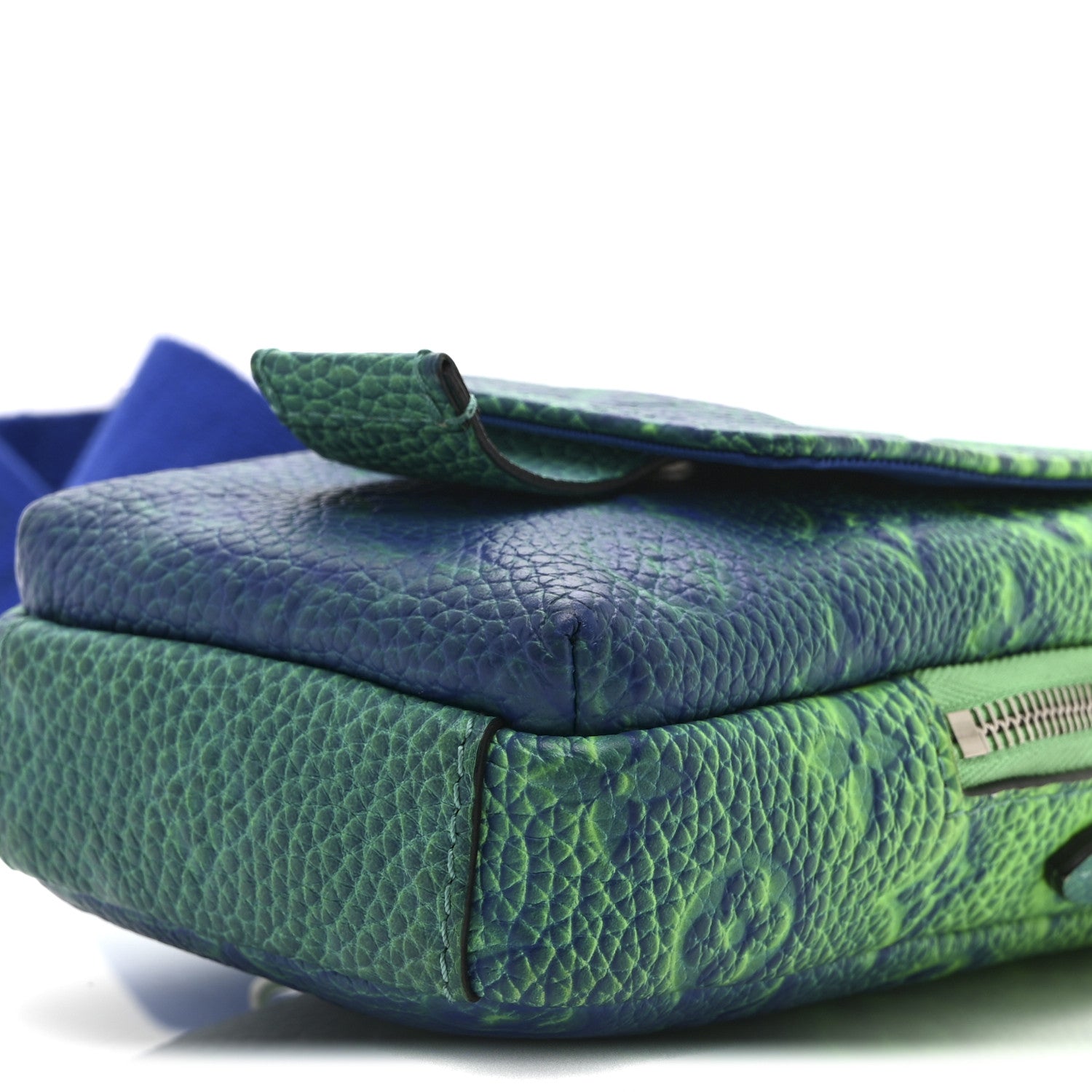Louis Vuitton Taurillon Illusion Double Phone Case Bleu Vert