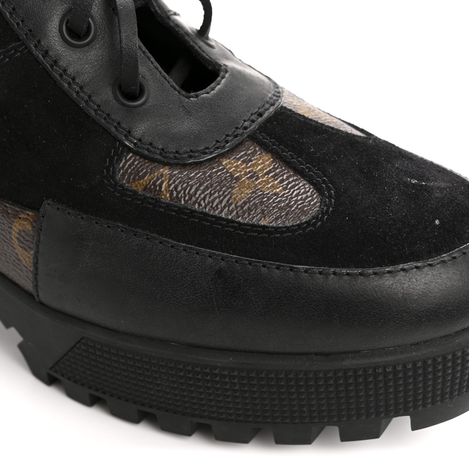 Louis Vuitton Suede Calfskin Monogram Laureate Platform Desert Boots 41 Black