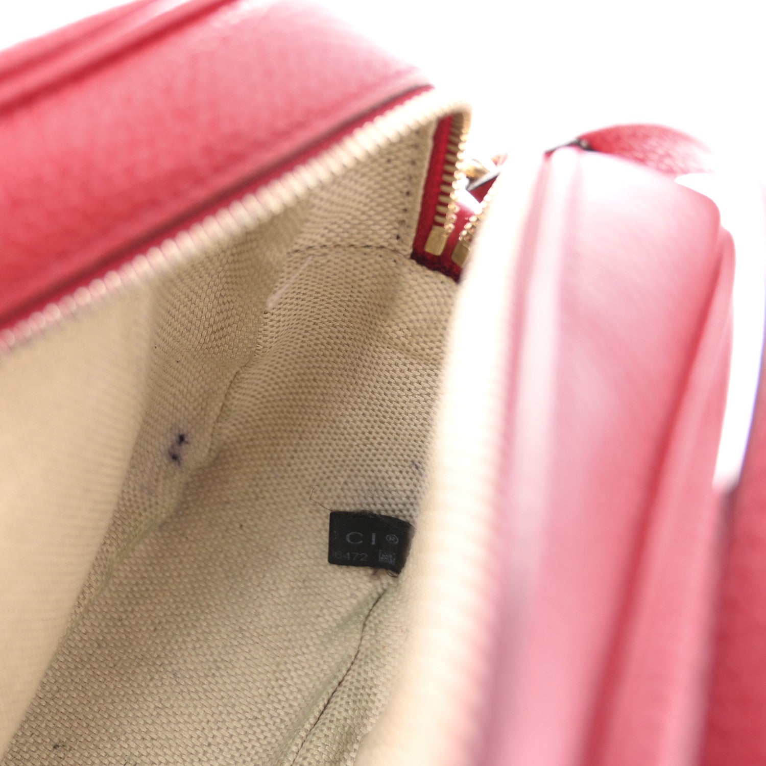 Gucci Pebbled Calfskin Small Soho Disco Bag Tabasco Red
