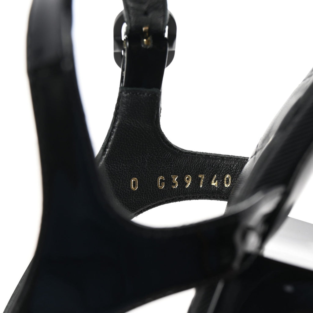 Patent CC Logo Thong Sandals 37 Black