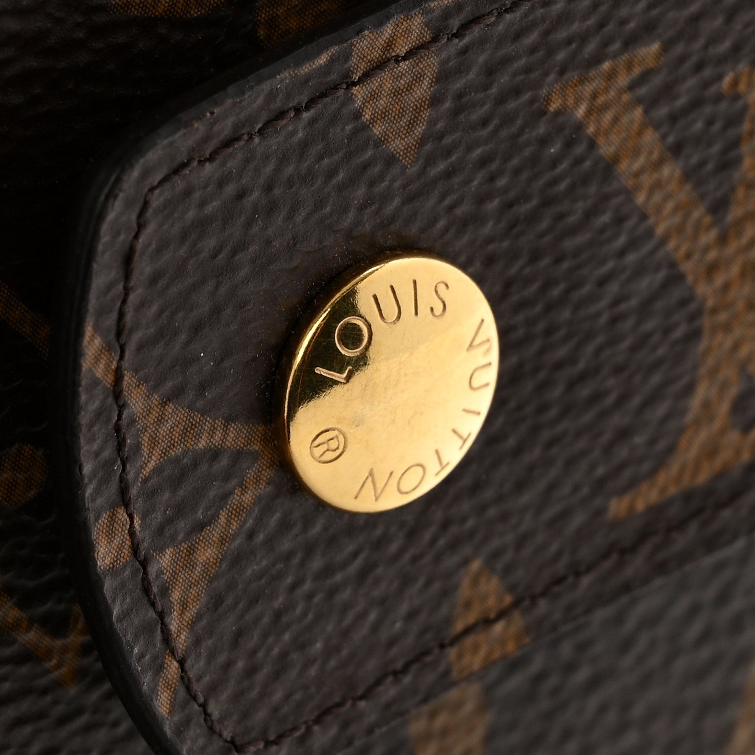 Louis Vuitton Monogram Large Ring Agenda Cover
