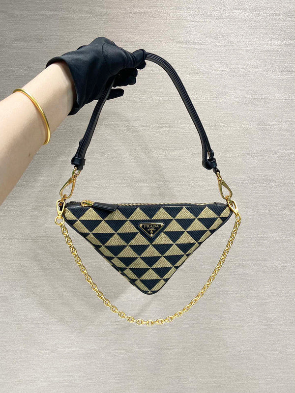 Prada Bags - 916