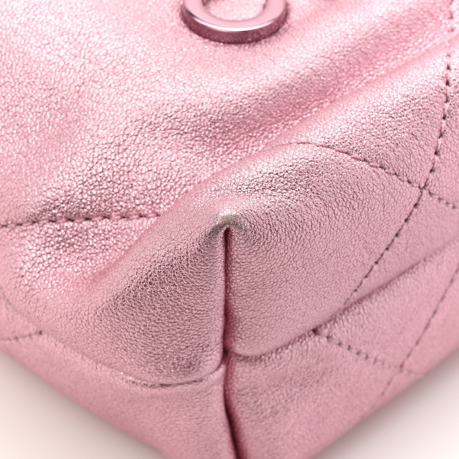Chanel Metallic Lambskin Lacquered Monochrome Quilted Mini Chanel 22 Pink