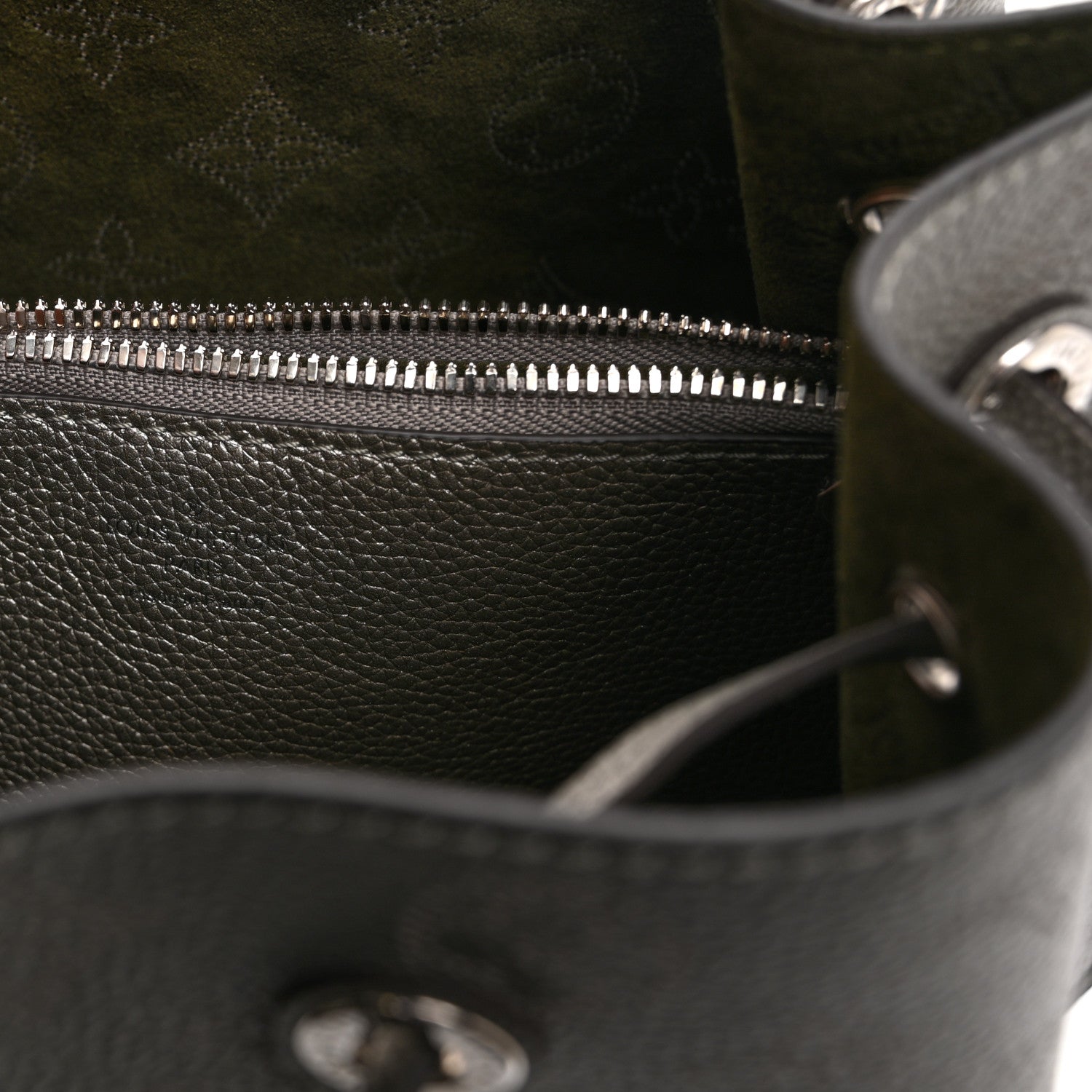 Louis Vuitton Mahina Muria Gris Souris
