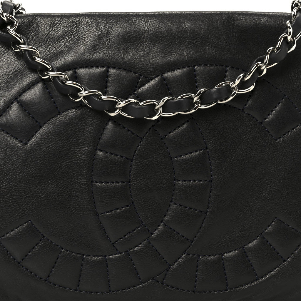 Chanel Calfskin On the Bund Pochette Black