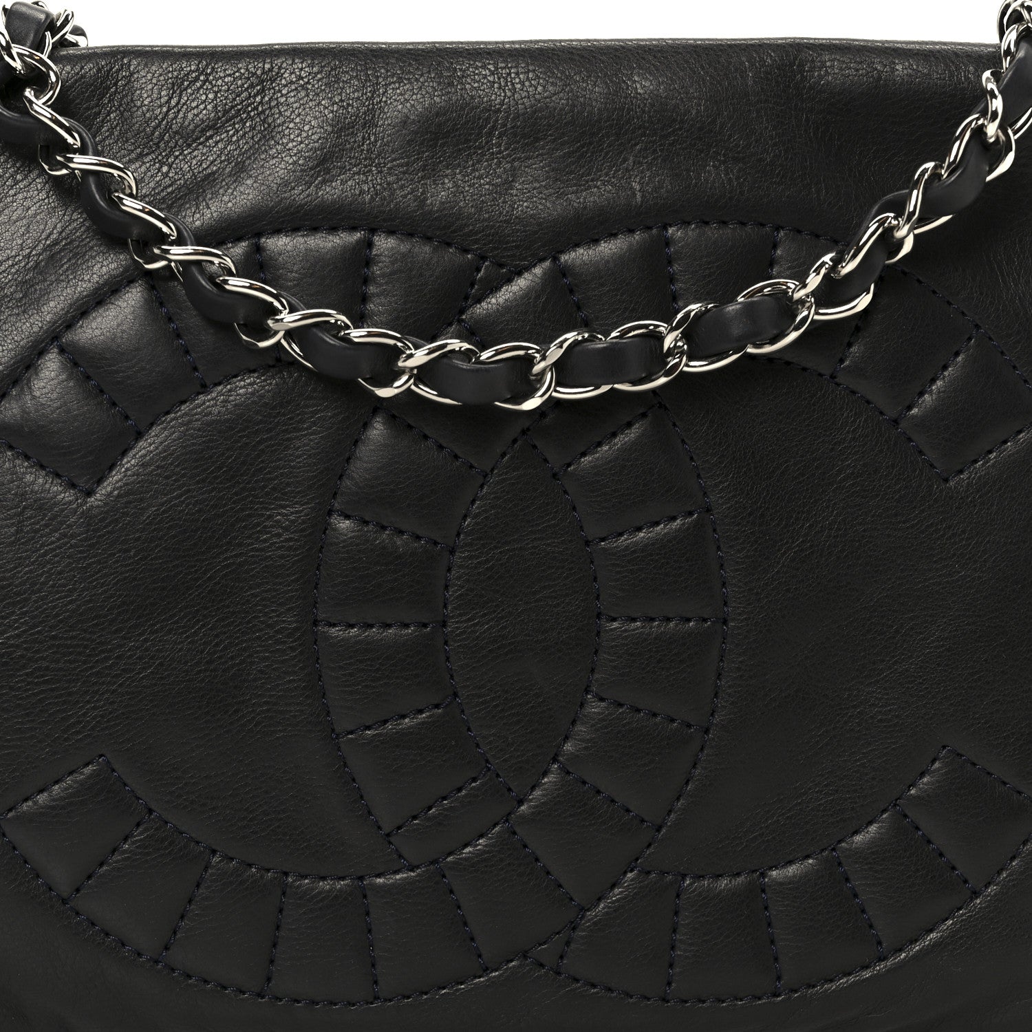 Chanel Calfskin On the Bund Pochette Black