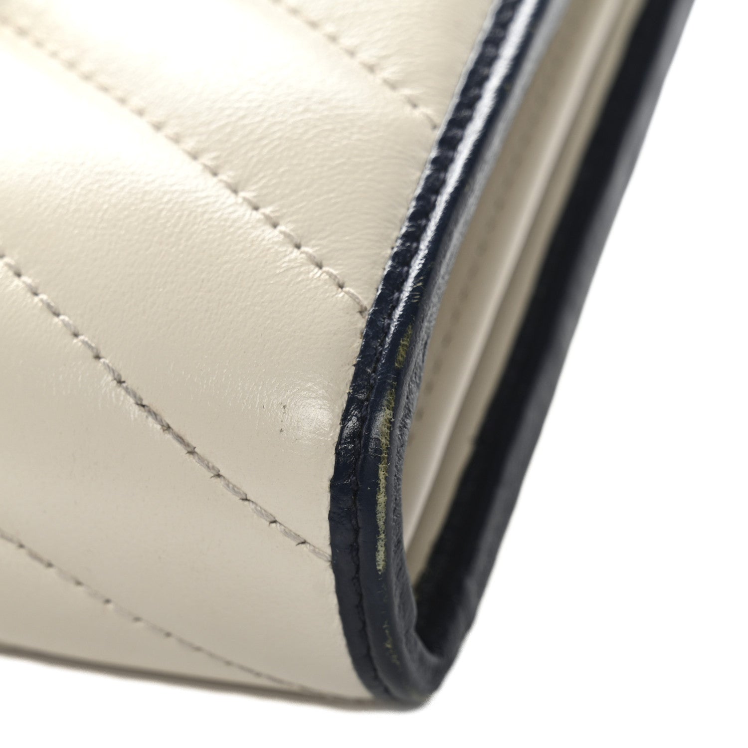 Gucci Vintage Effect Calfskin Matelasse Diagonal Torchon GG Marmont Chain Wallet Mystic White Blue Agata