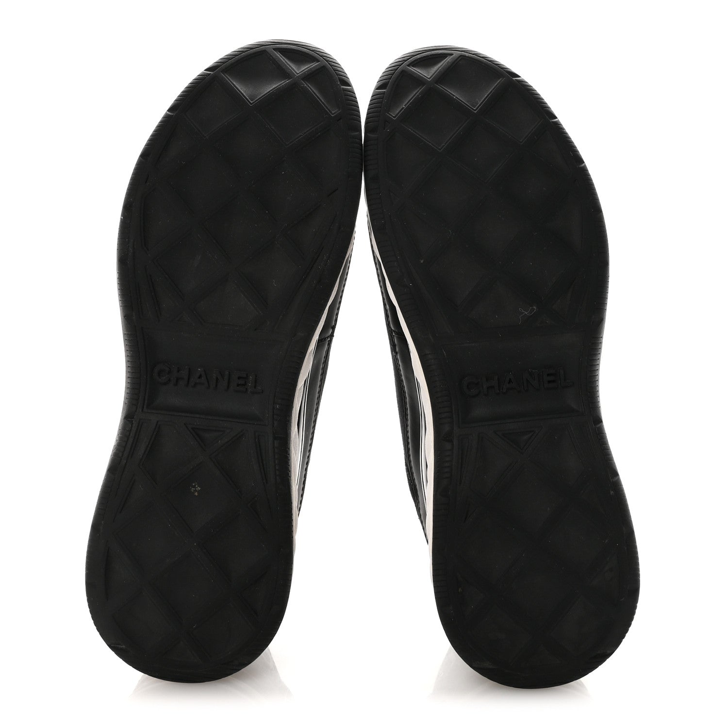 Chanel Velvet Calfskin Mixed Fibers CC Sneakers 39 Black