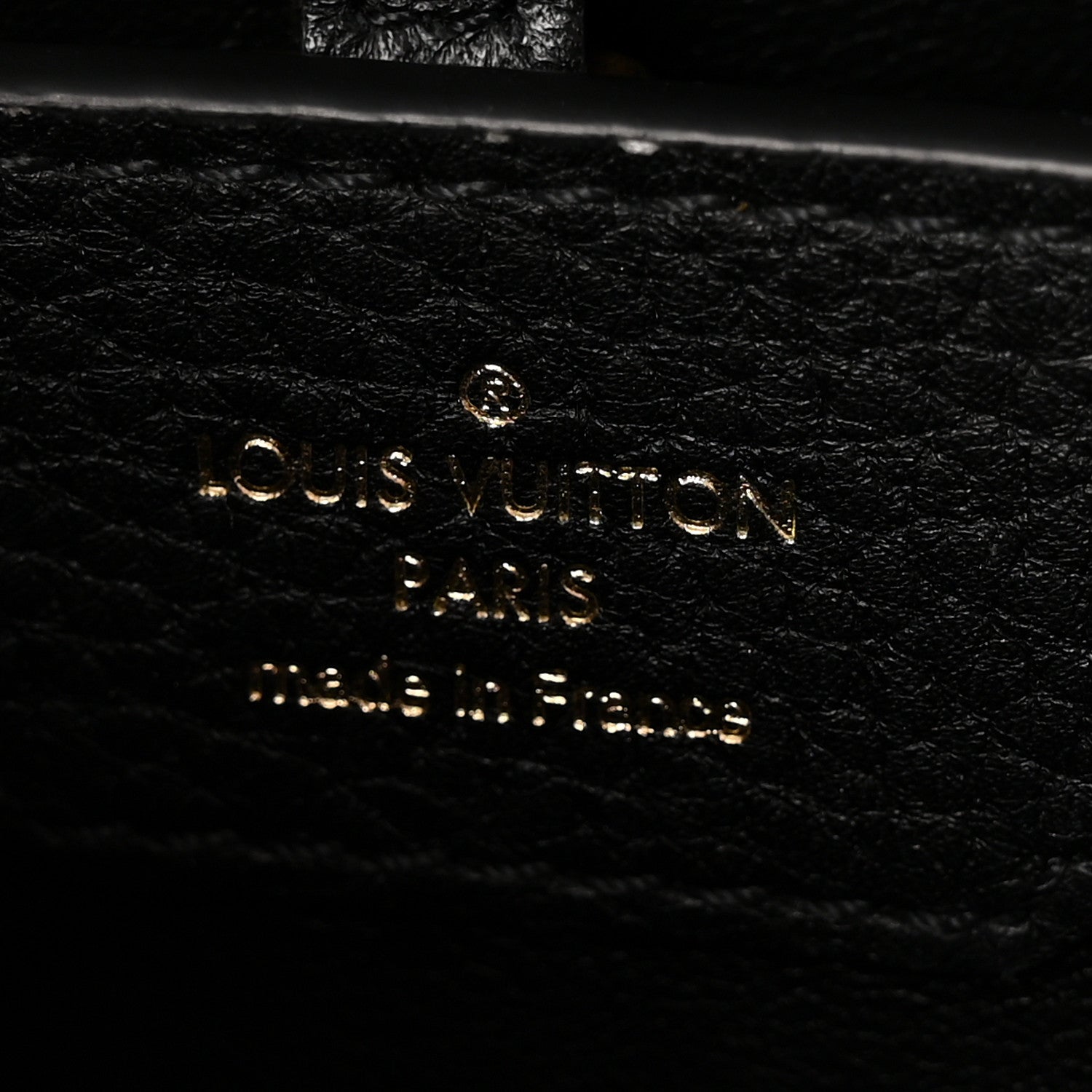 Louis Vuitton Taurillon Capucines MM Black Beige Red