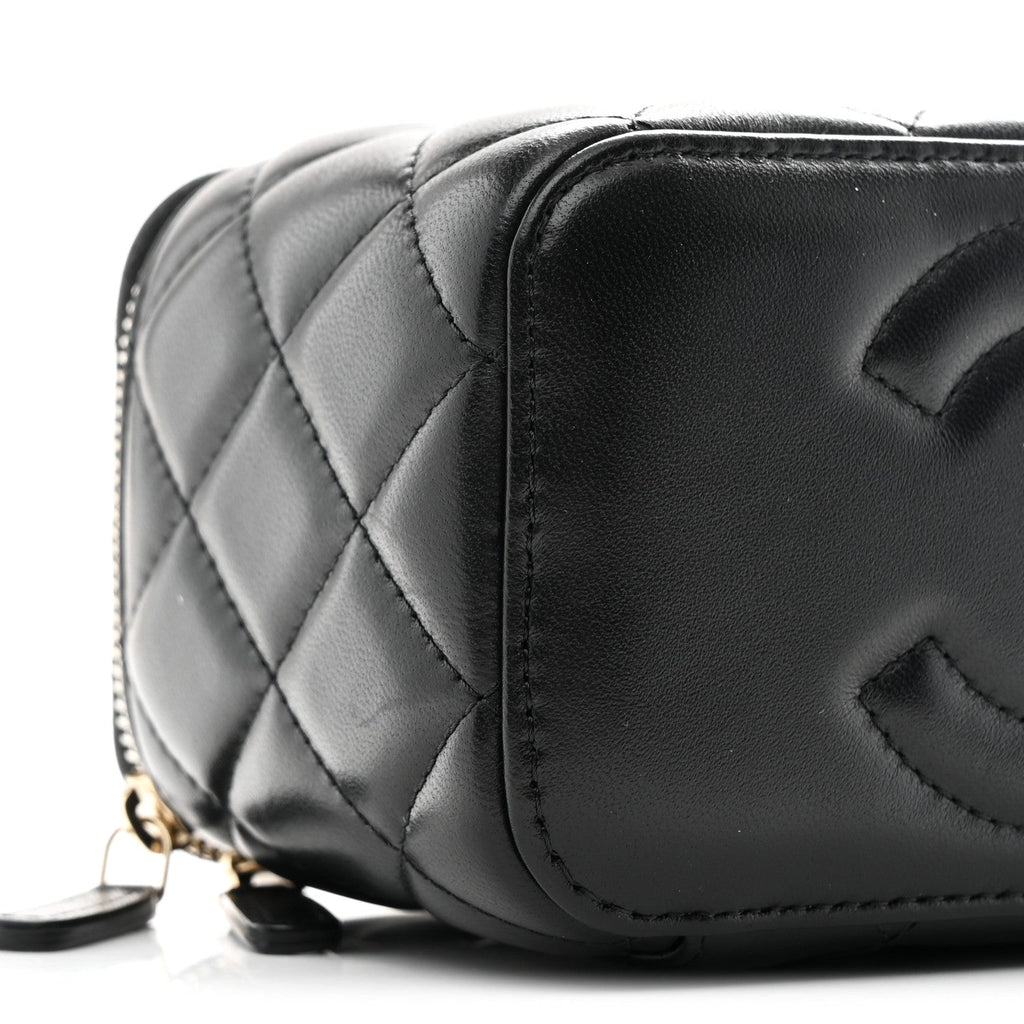 Chanel Lambskin Quilted Pearl Crush Small Vanity Case With Chain Black