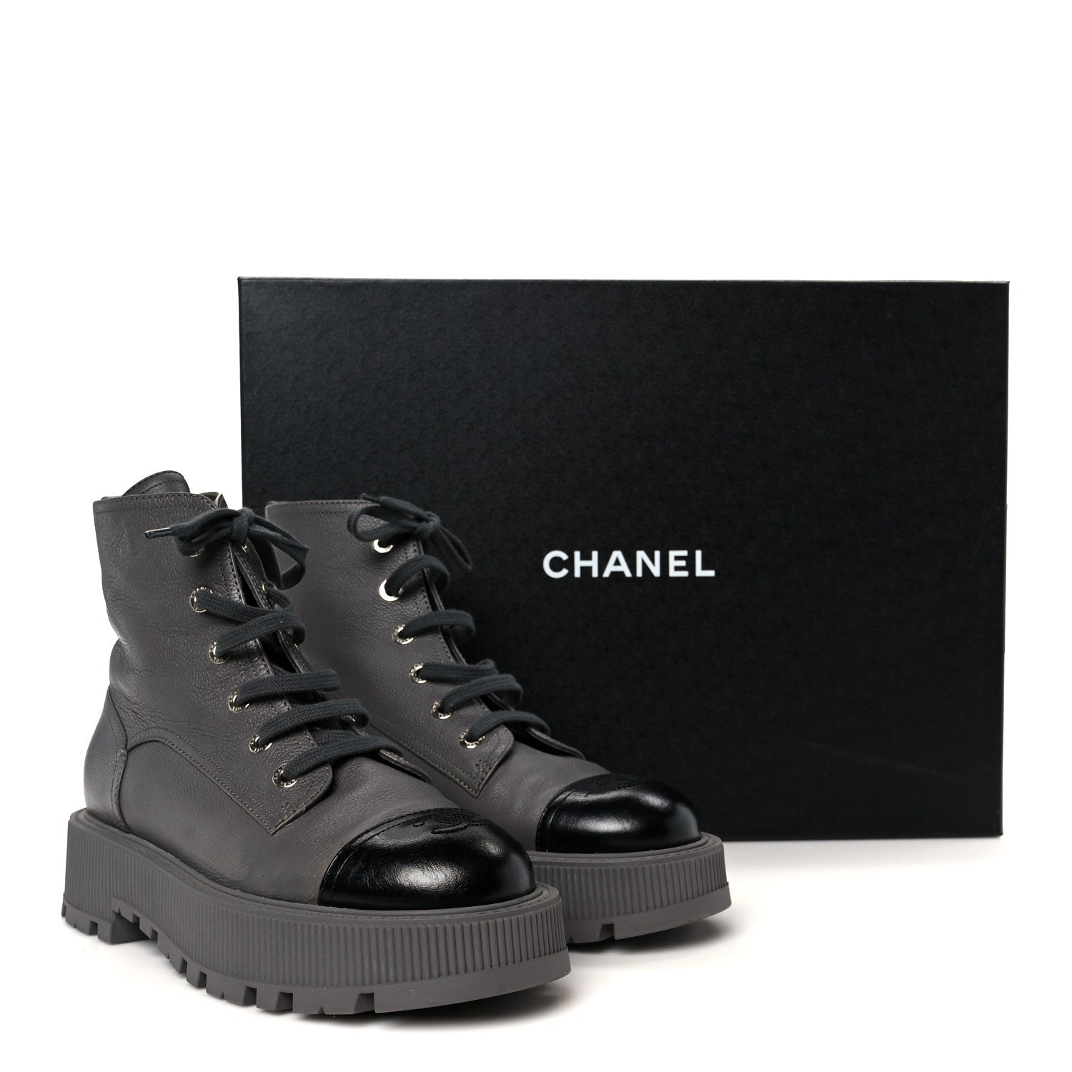 Grained Calfskin Shiny Calfskin CC Lace Up Combat Boots 41 Gray Black