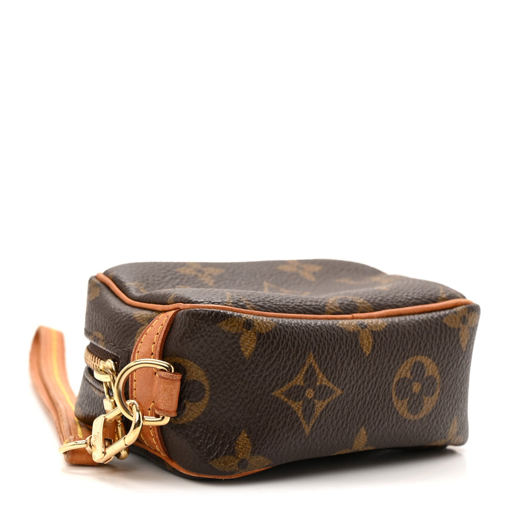 Louis Vuitton Monogram Wapity
