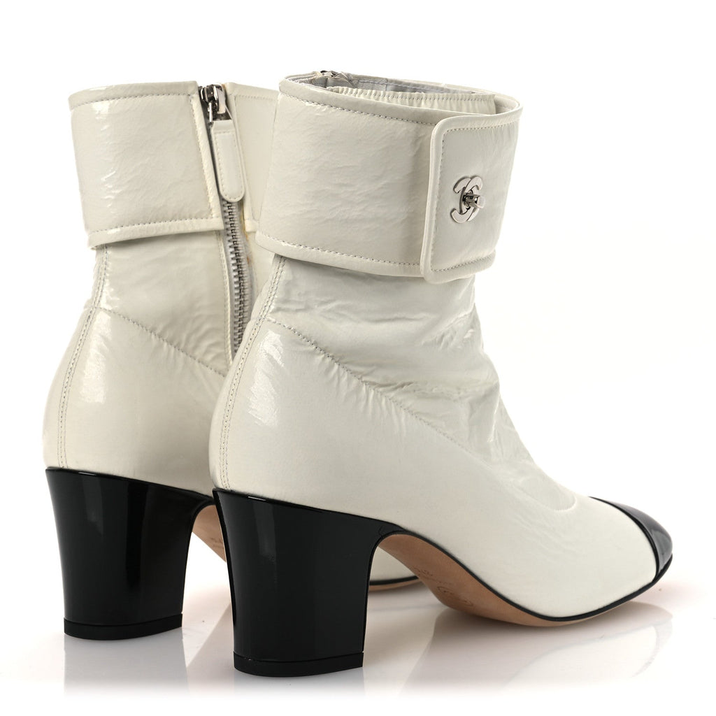 Crumpled Patent Calfskin Cap Toe CC Turnlock Ankle Short Boots 37.5 Ivory Black