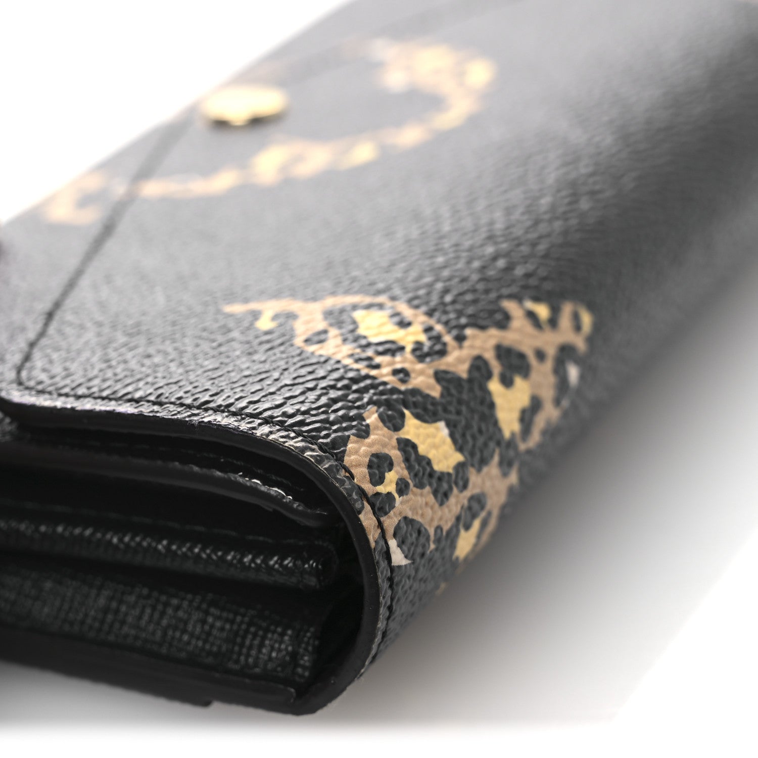 Louis Vuitton Monogram Giant Jungle Sarah Wallet Black