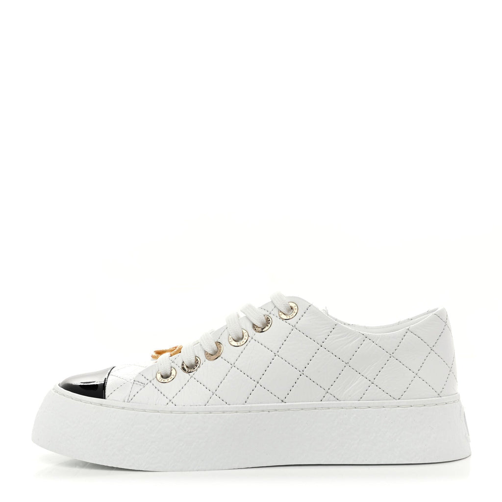 Crumpled Lambskin Patent Cap Toe CC Stitched Sneakers 35.5 White Black