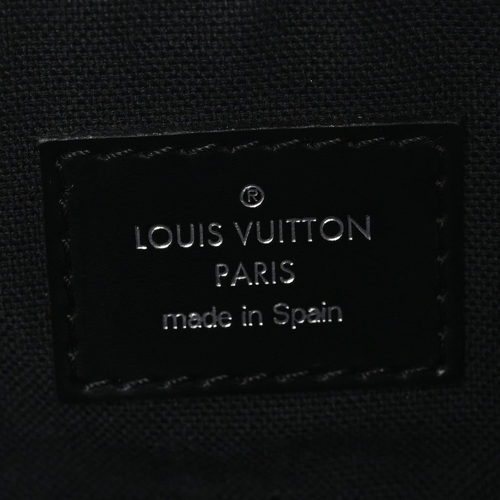 Louis Vuitton Damier Graphite District MM
