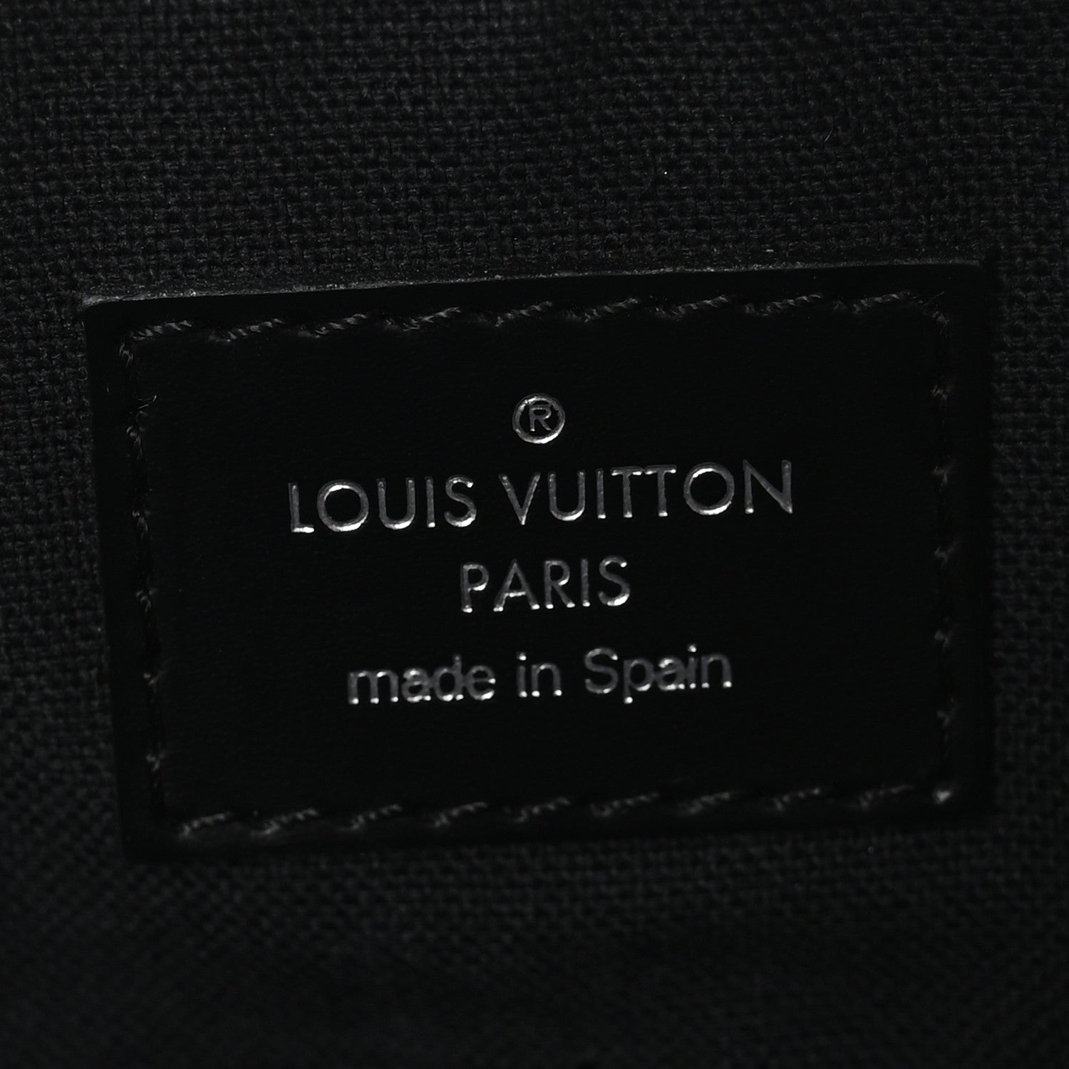 Louis Vuitton Damier Graphite District MM
