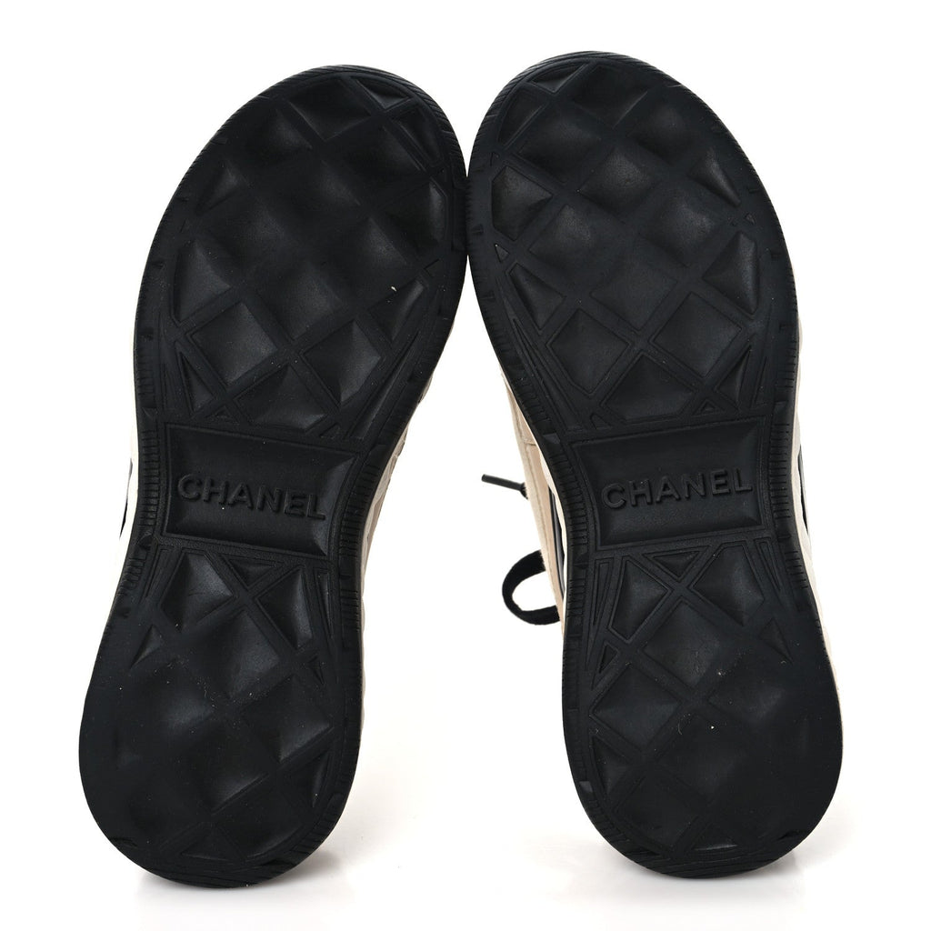 Chanel Velvet Calfskin Mixed Fibers CC Sneakers 37 Beige