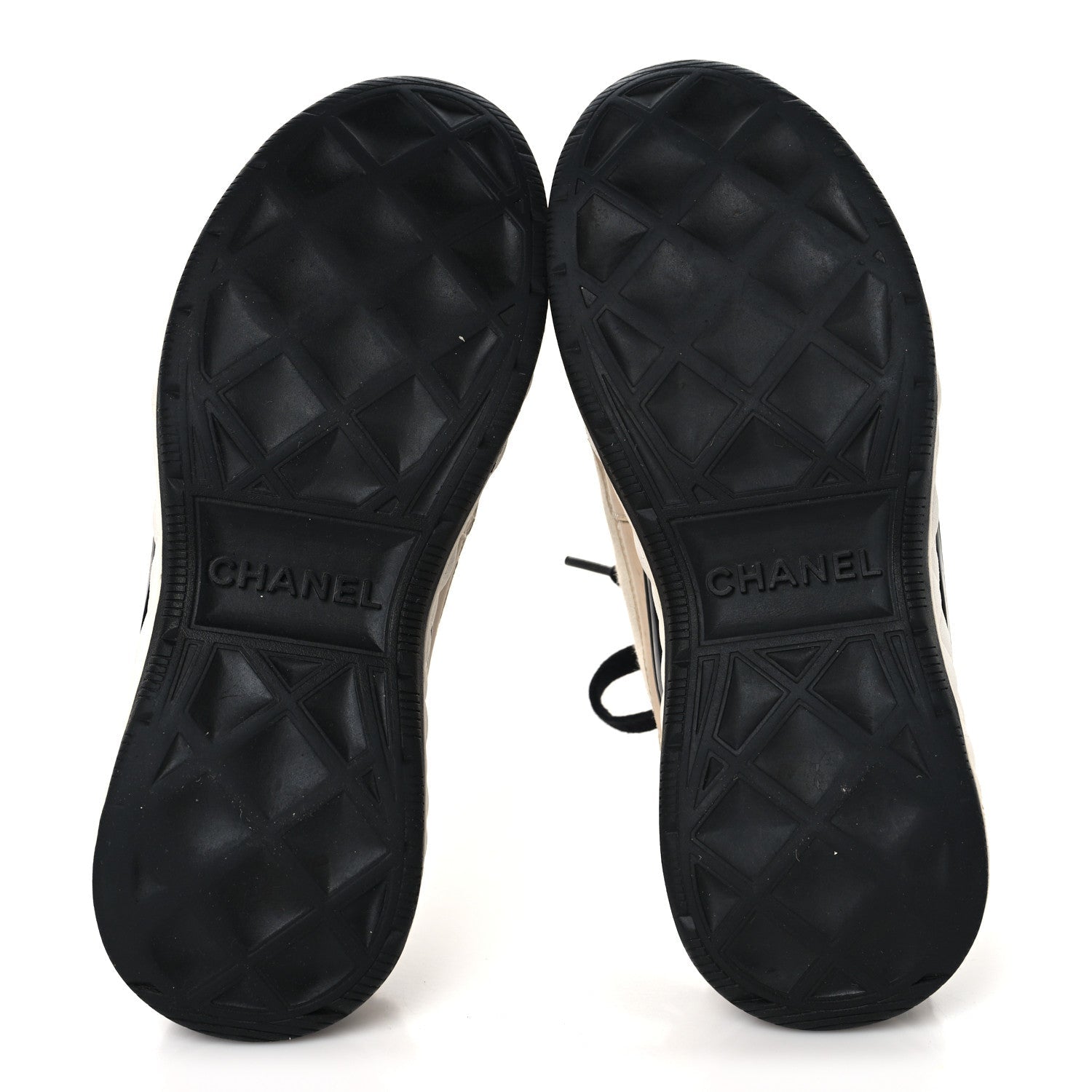 Chanel Velvet Calfskin Mixed Fibers CC Sneakers 37 Beige