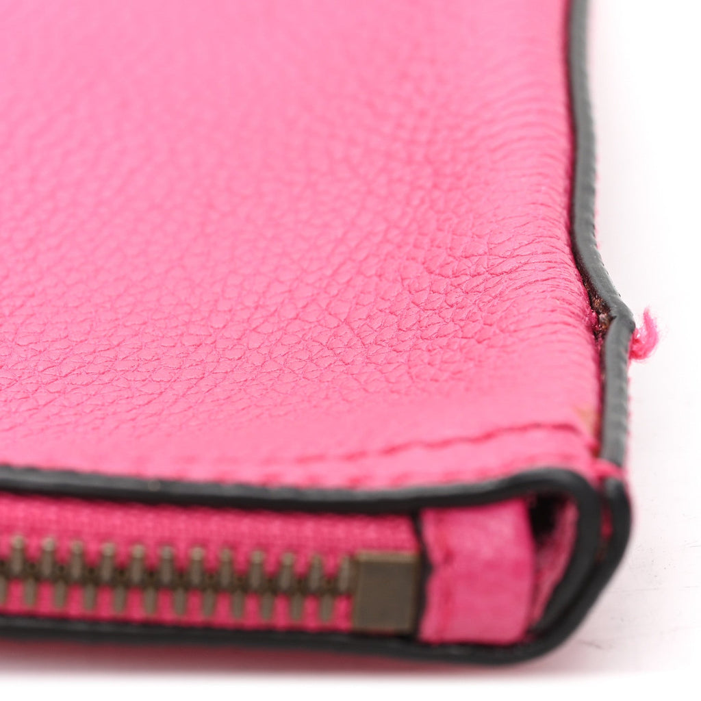 Gucci Pebbled Calfskin Medium Logo Portfolio Clutch Pink Green
