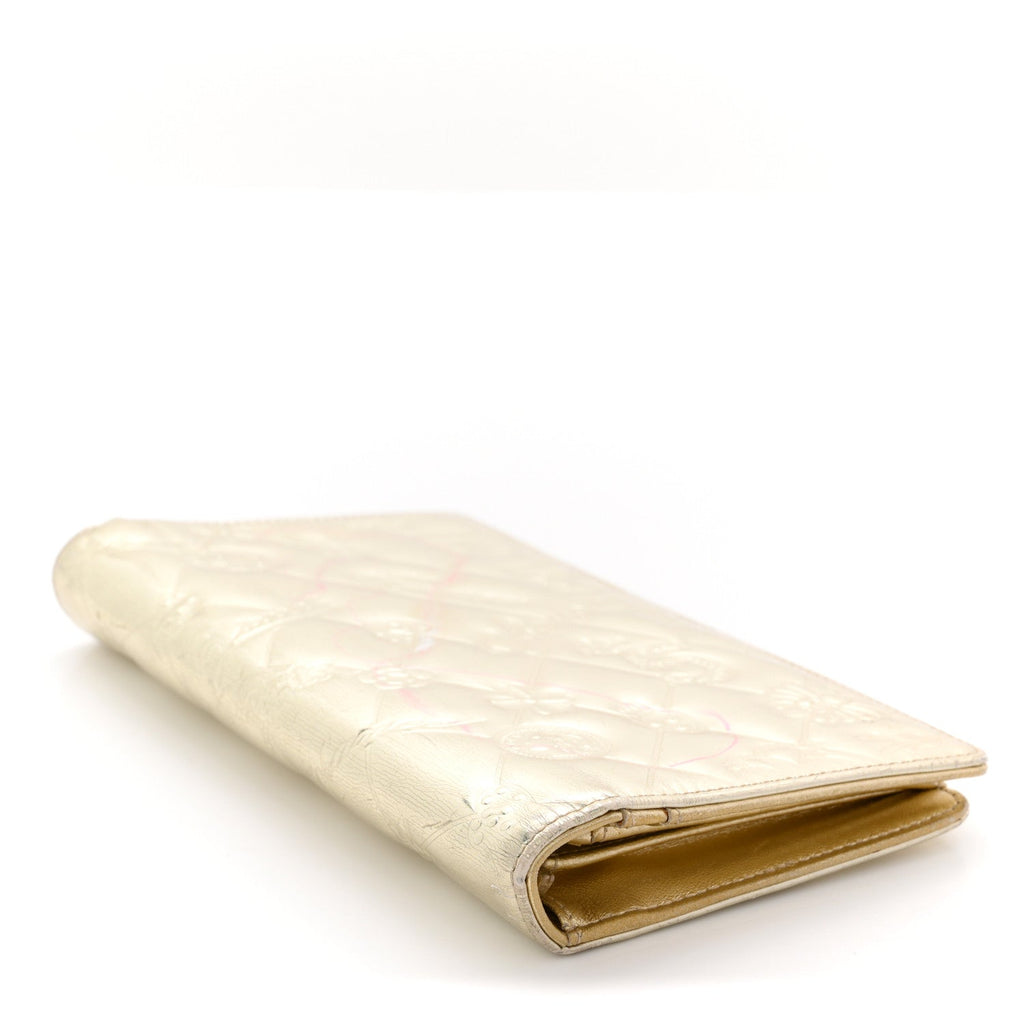 Metallic Patent Calfskin Quilted Lucky Symbols Yen Wallet Gold