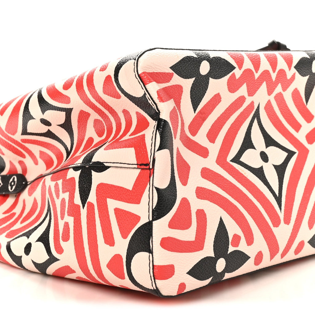 Louis Vuitton Monogram Giant Crafty NeoNoe MM Creme Rouge Black
