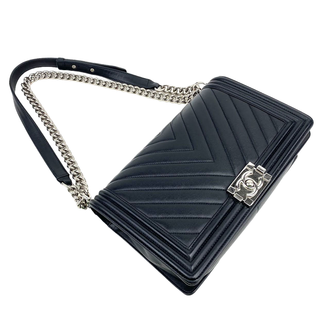 CHANEL Chevron Boy Bag Medium Black