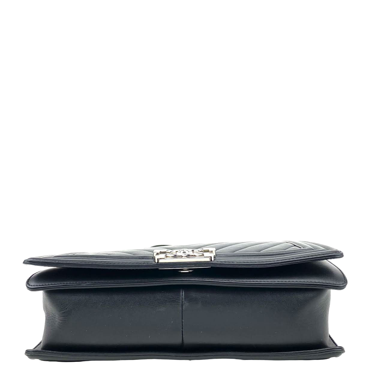 CHANEL Chevron Boy Bag Medium Black