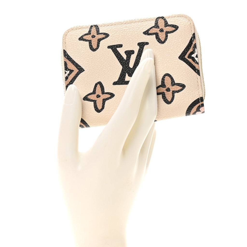 Louis Vuitton Monogram Giant Wild At Heart Zippy Coin Purse Creme