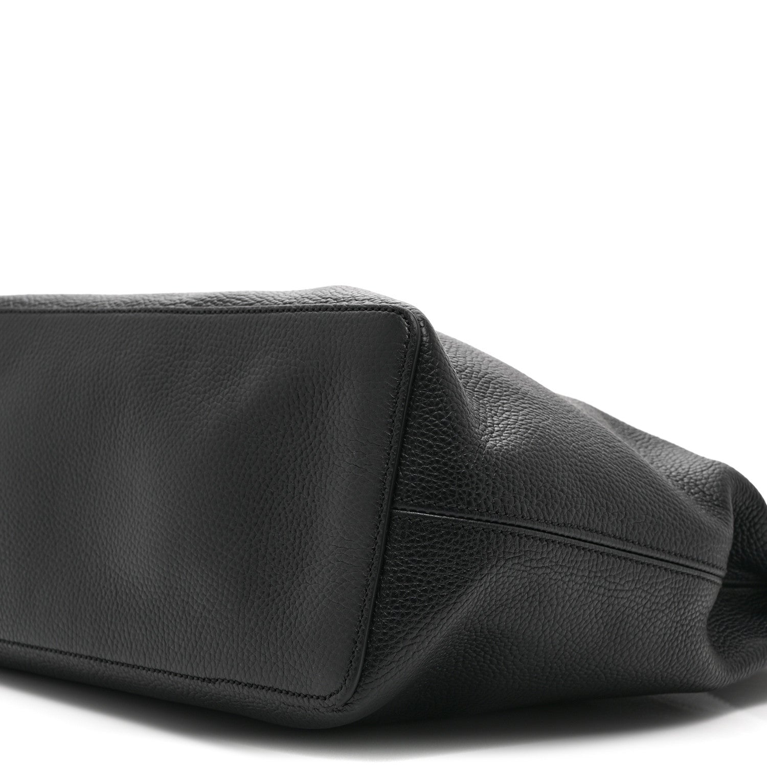 Gucci Pebbled Calfskin Large Soho Hobo Black