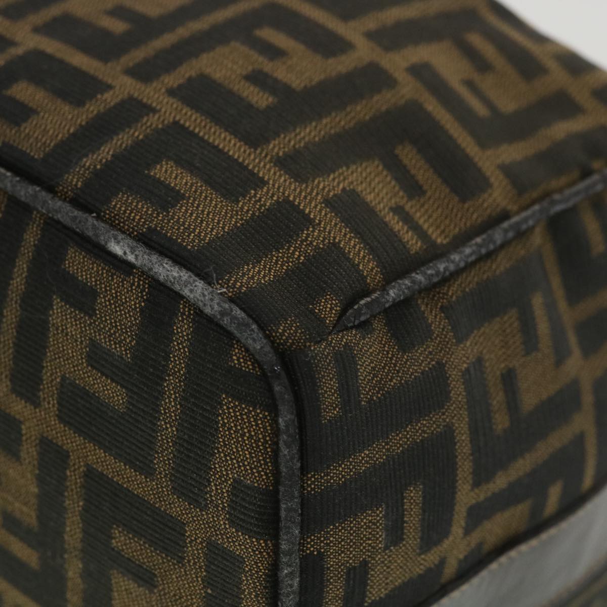 FENDI Zucca Canvas Vanity Cosmetic Pouch Black Brown Auth 37617