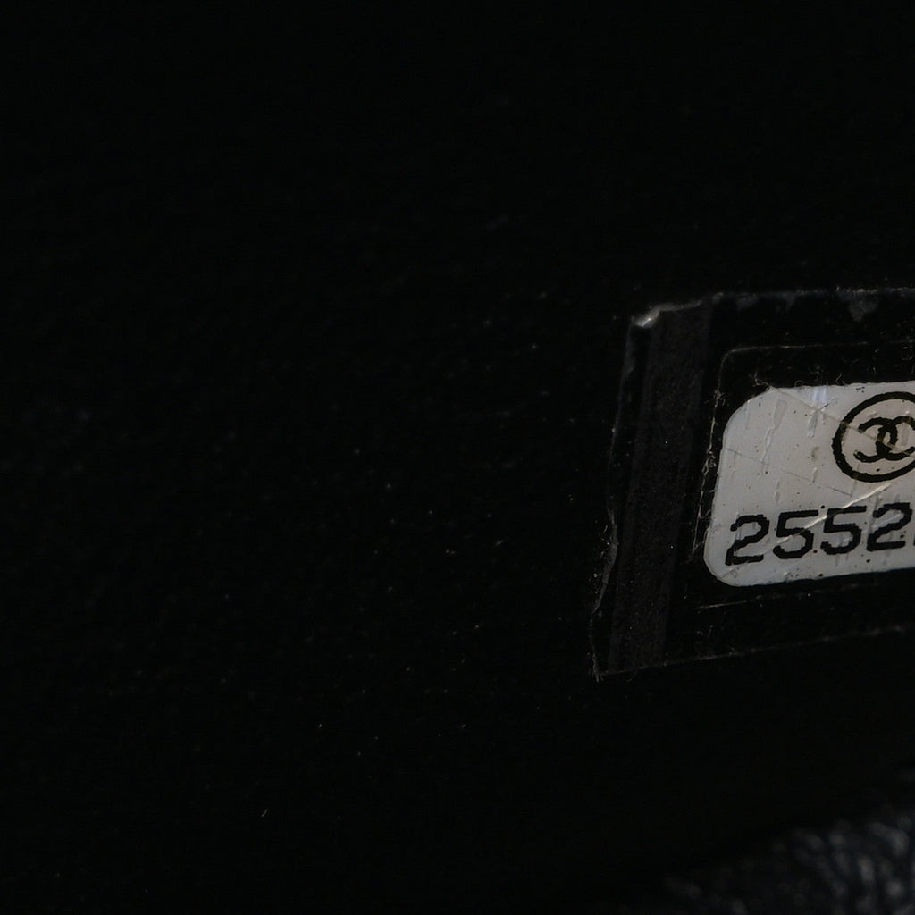 Chanel Aged Calfskin Chevron Quilted 2.55 Reissue 225 Flap So Black