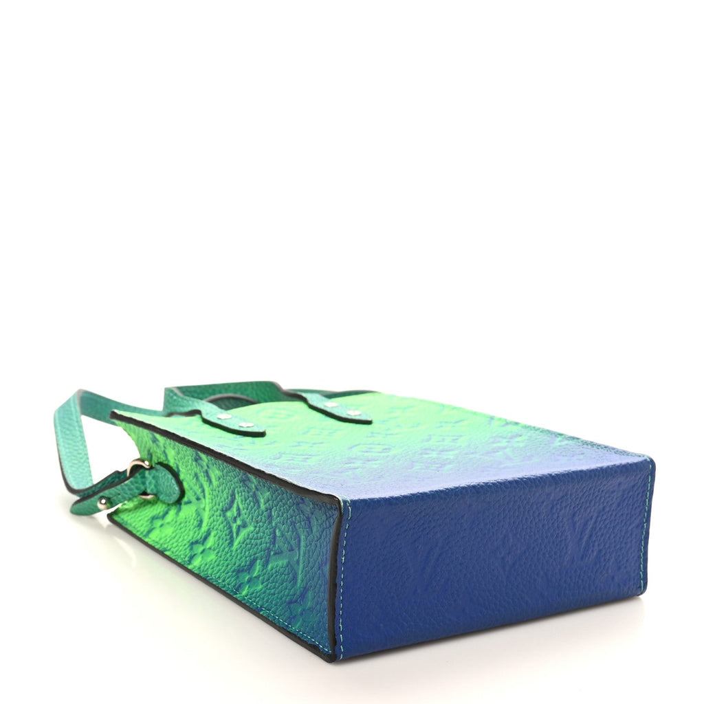 Louis Vuitton Taurillon Illusion Sac Plat XS Bleu Vert